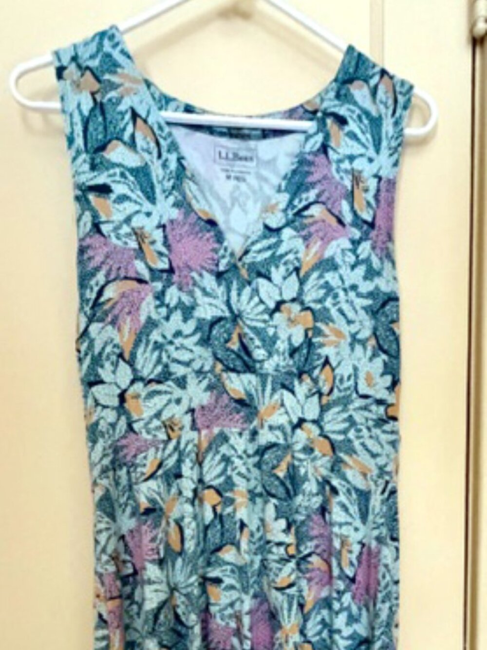 LL Bean Summer Knit Sleeveless Dress Knee Length V Neck Blue Floral WomensMedium